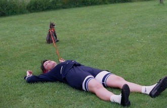 Bess Atwell treats us to ‘Red Light Heaven’ from her upcoming record