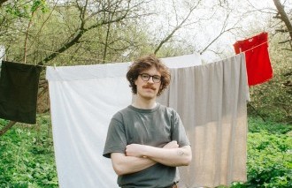 Sfven releases a song to sob to